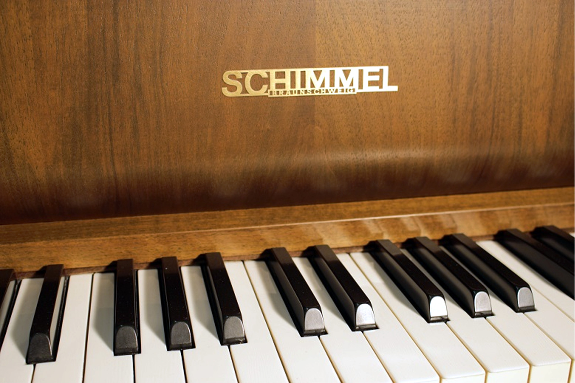 Schimmel, deutsches Marken-Klavier - Gebrauchte Klaviere Ostrovski